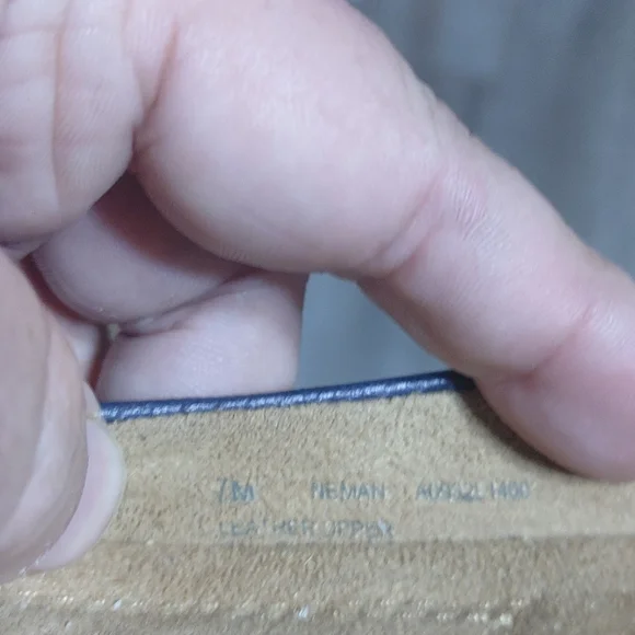 Women's Naturalizer Flexible Flat shoes 7M - Picture 2 of 4